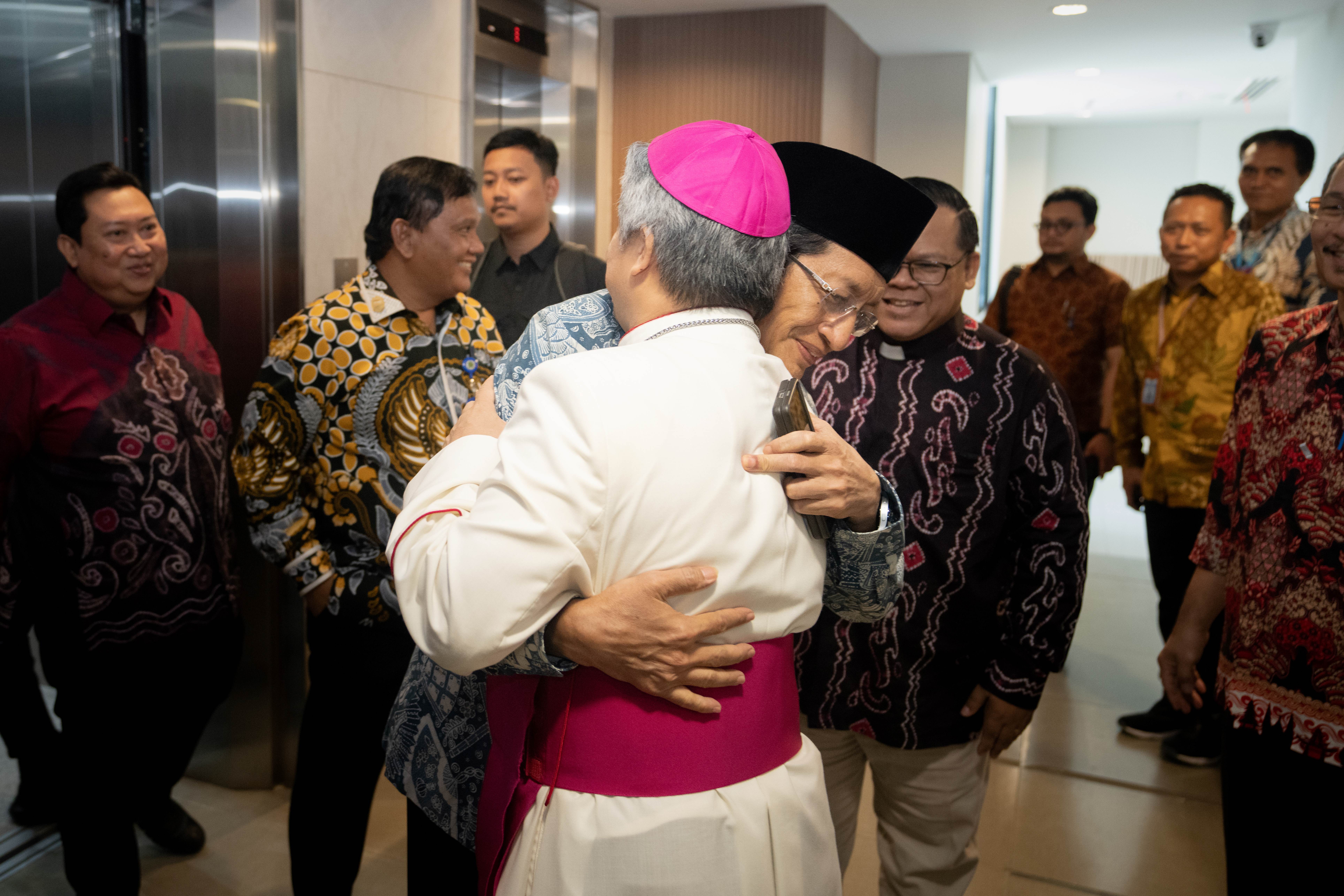 Bagaimana Walisongo Menyebarkan Islam lewat Kearifan Lokal Nusantara?